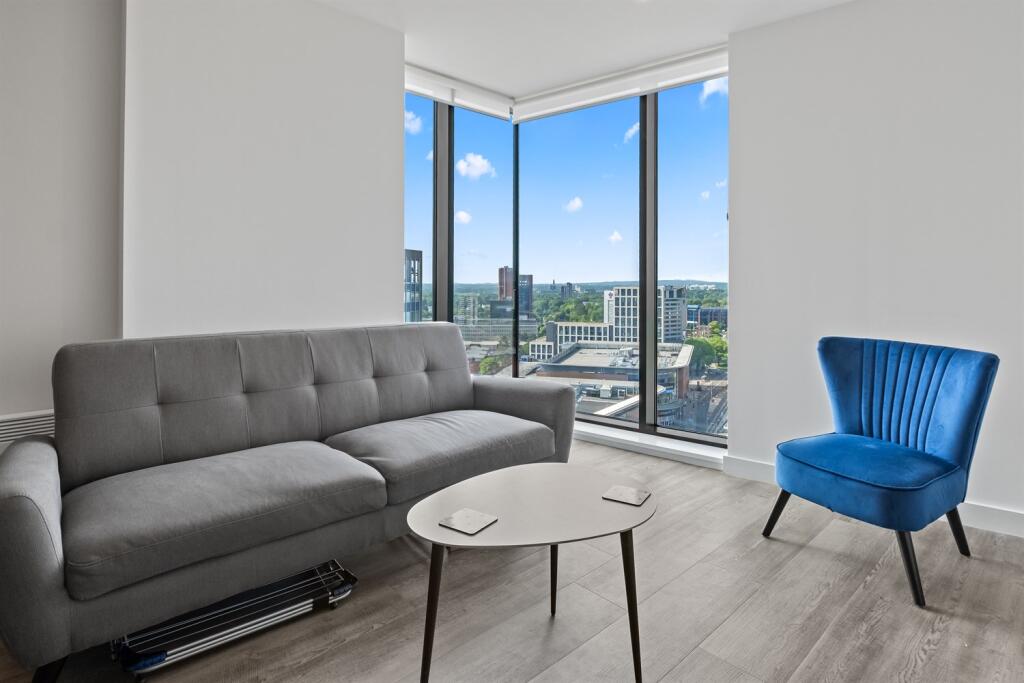 Additional image 2 of The Bank Tower II, B16