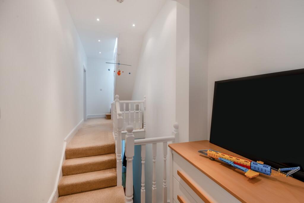 Additional image 33 of Alma Road, St. Albans