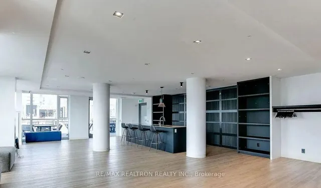 Additional image 44 of 120 Parliament St Unit 620