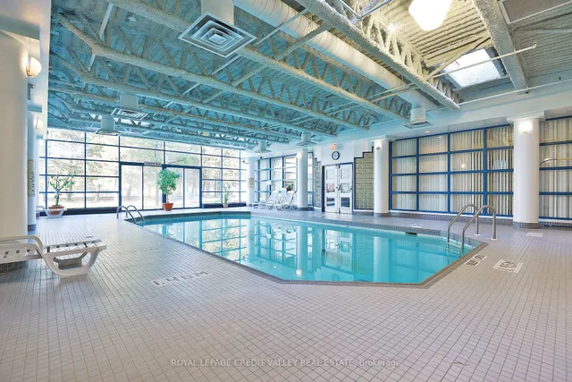 房产图片 24 - 25 Trailwood Dr 单元 2013