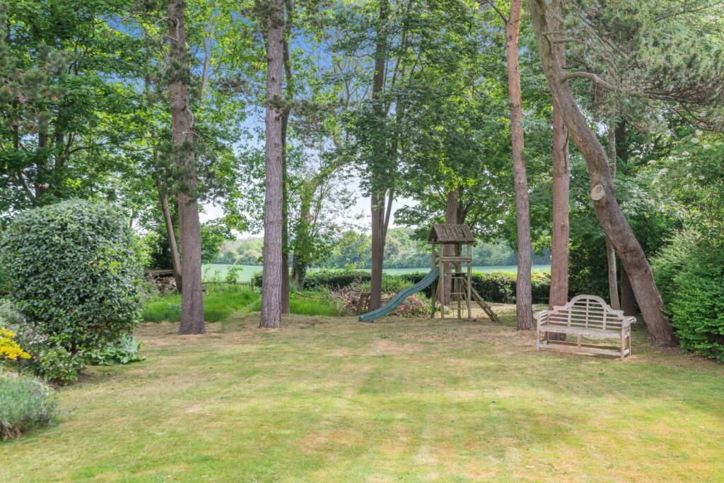 Additional image 16 of Chamberlaines, Harpenden, Hertfordshire