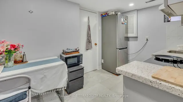 Additional image 22 of 12 Lynvalley Cres