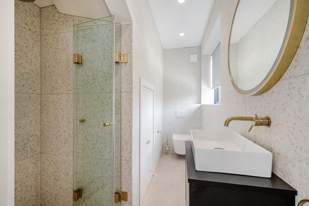 Additional image 14 of Wildwood Avenue, Bricket Wood, St. Albans