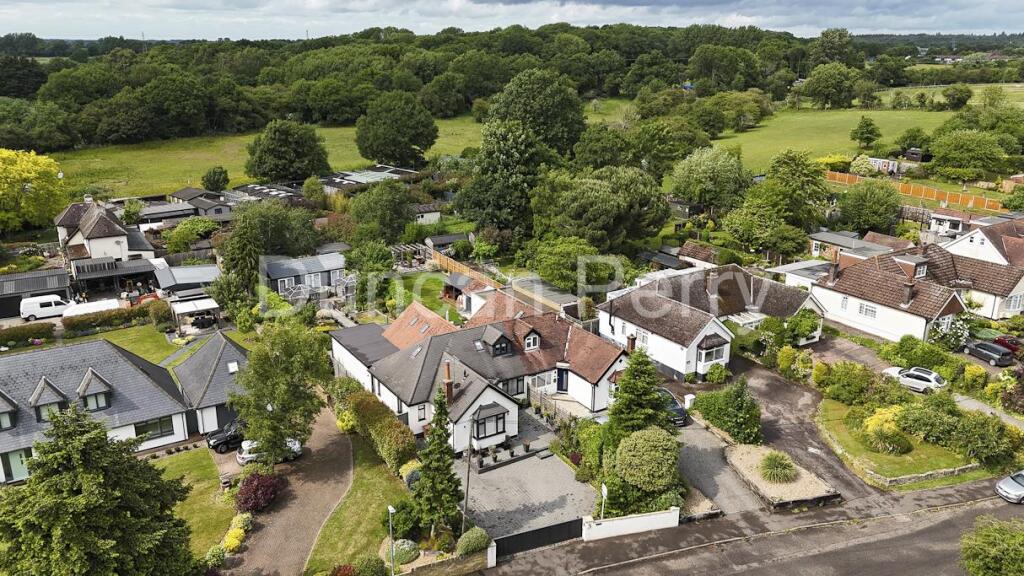 Additional image 27 of Dixons Hill Close, Welham Green