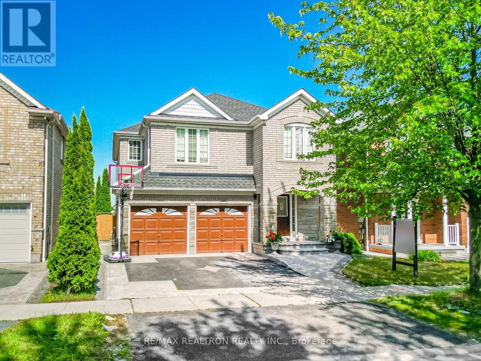 Primary image of 19 CLAPPERTON DRIVE|Ajax (Northwest Ajax), Ontario L1T4X9