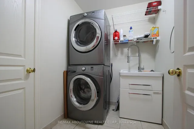 Additional image 26 of 160 Paris St