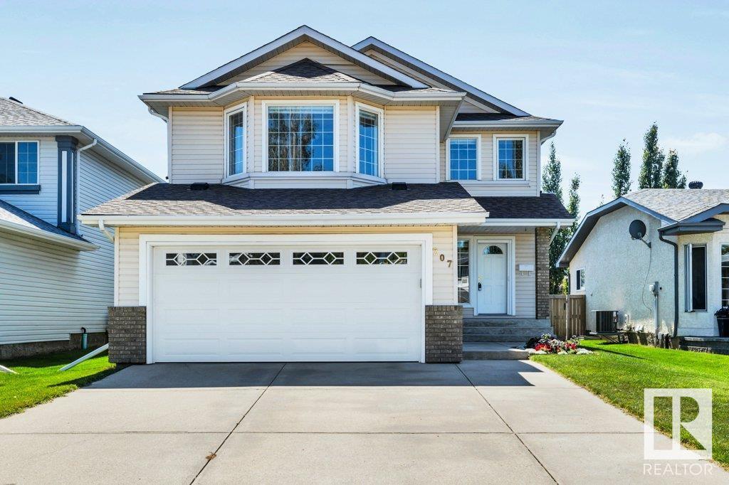 207 BANCROFT CL NW|Edmonton, Alberta T5T6B5