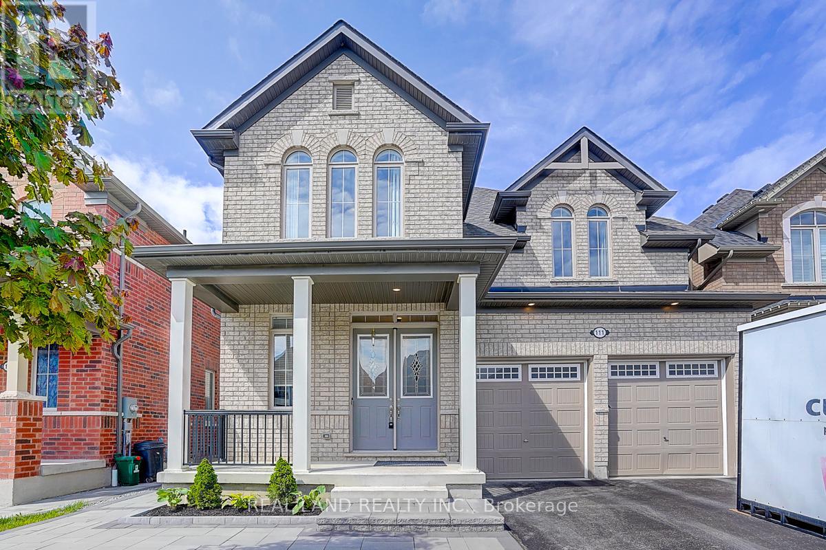 111 AUCKLAND DRIVE|Whitby, Ontario L1P0J4