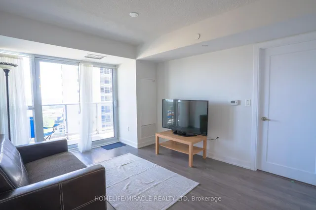 Additional image 17 of 225 Village Green Sq Unit 1708