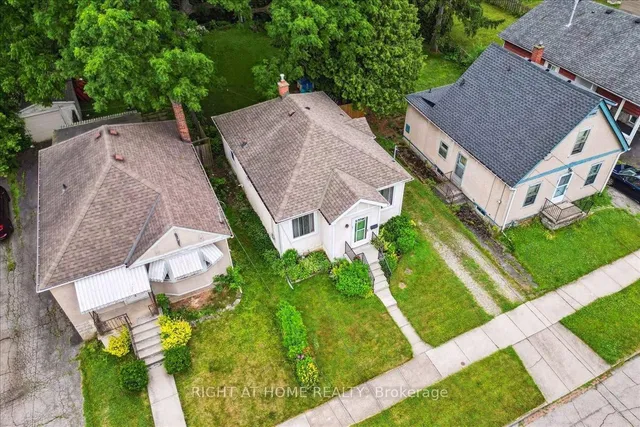 Additional image 4 of 223 BROADWAY Ave