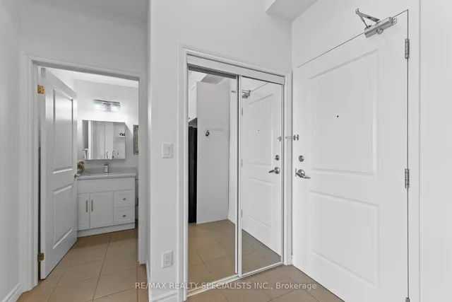 Additional image 14 of 5317 Upper Middle Rd Unit 430