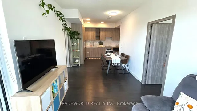 Additional image 6 of 27 McMahon Dr Unit 702