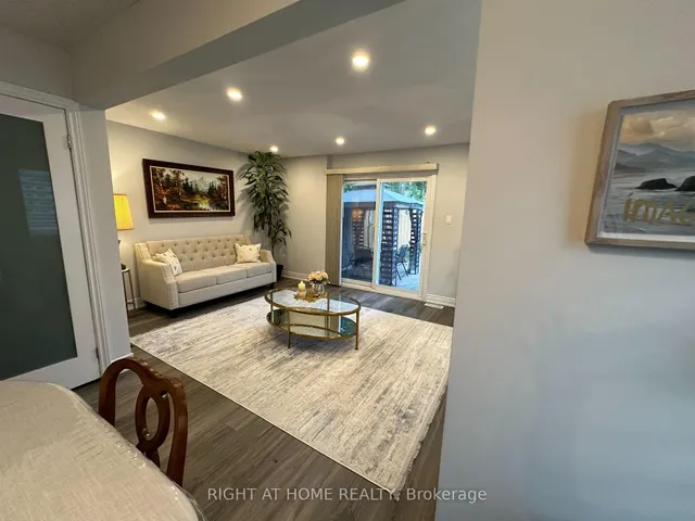 Additional image 22 of 14 Hero Sq