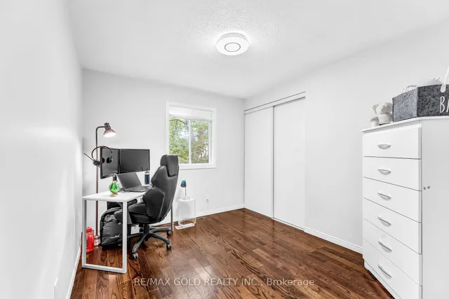 Additional image 3 of 90 Mooregate Cres Unit 34