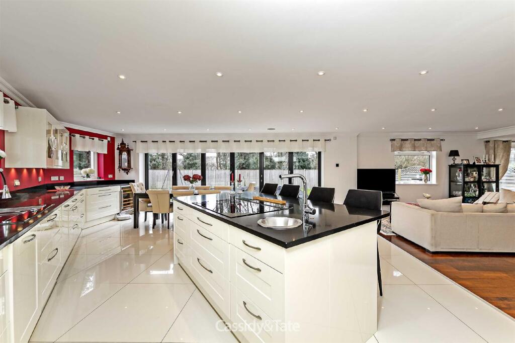 Additional image 4 of Linden Crescent, St. Albans