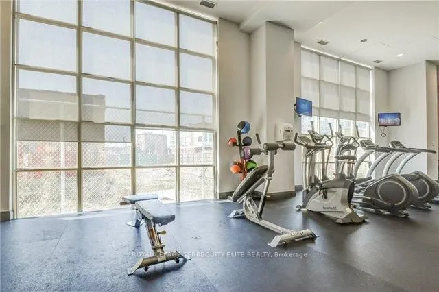 Additional image 20 of 125 Western Battery Rd Unit 2006