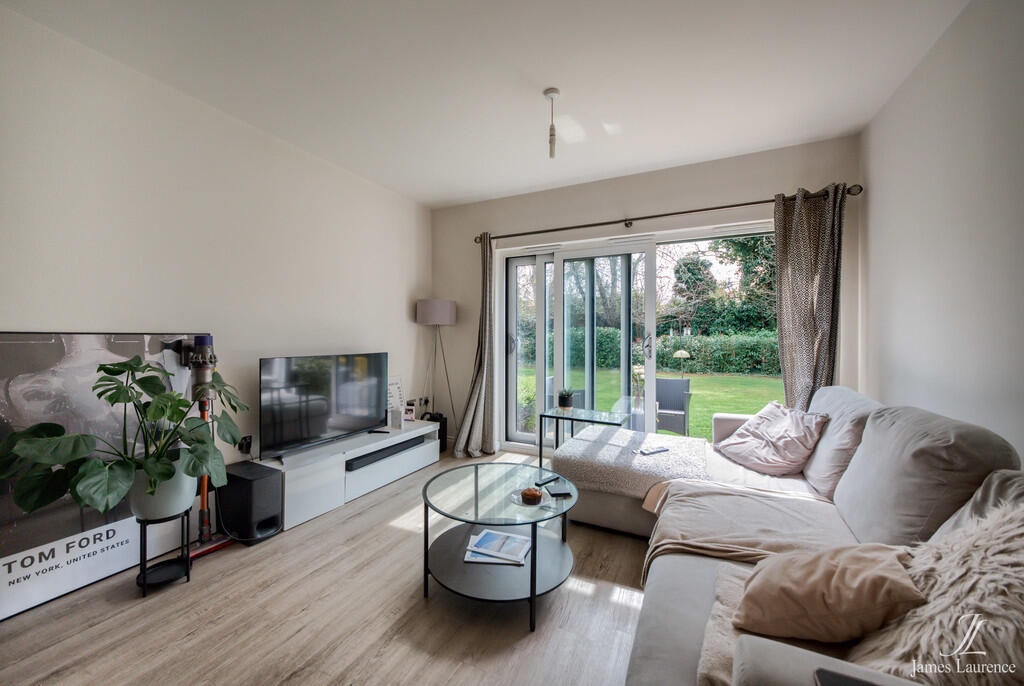 Additional image 3 of Bloomsbury House, Highfield Gardens, 7 Highfield Road