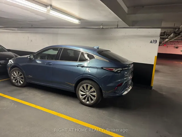 Additional image 38 of 225 Davenport Rd Unit 319