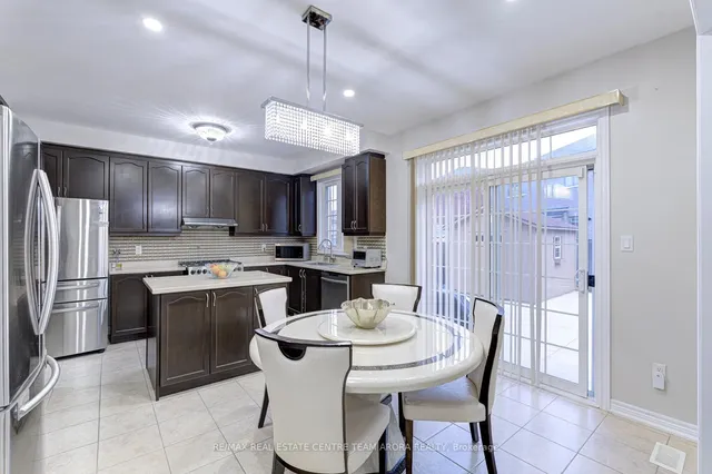 Additional image 16 of 8 Constance St