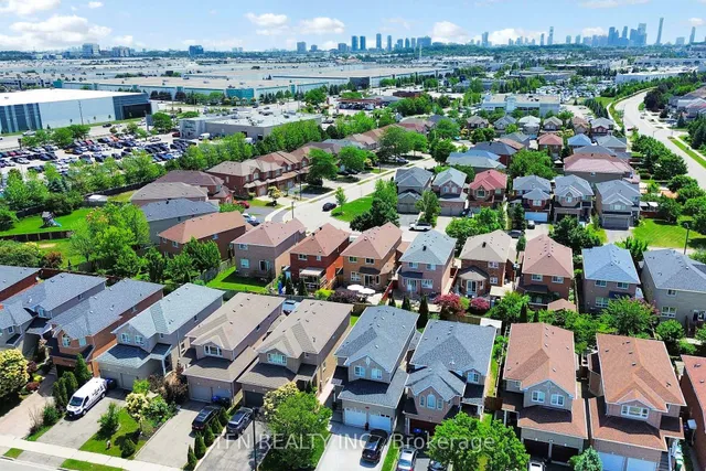 Additional image 50 of 851 Clemens Cres