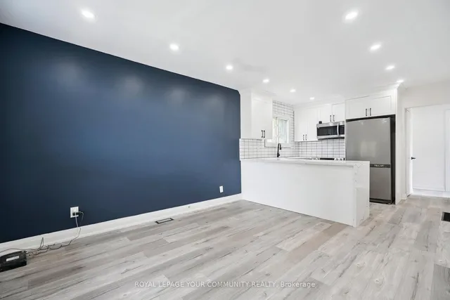 房产图片 9 - 8 Merchison Ave