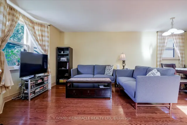 Additional image 30 of 220 Glen park Ave
