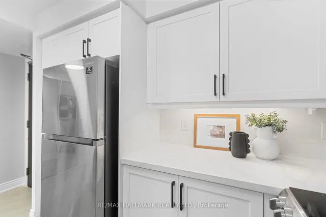 Additional image 10 of 205 The Donway Unit 328