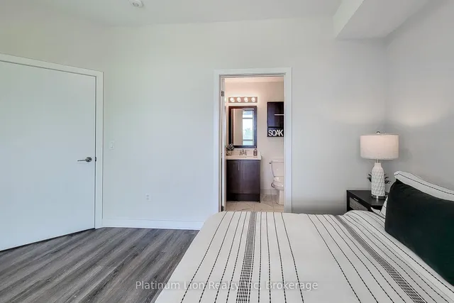 Additional image 23 of 600 North Service Rd Unit 218