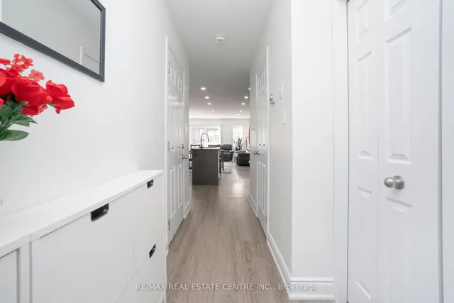 Additional image 9 of 504 WOODLEA Crt
