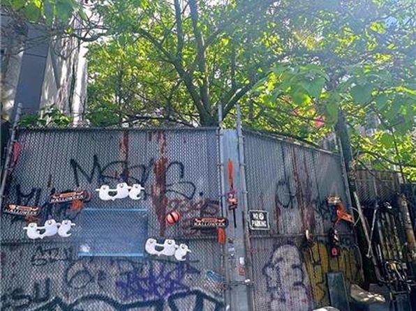 196 Clifton Pl, Brooklyn, NY 11216