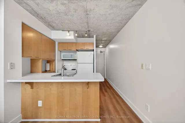 Additional image 6 of 255 Richmond St Unit 814