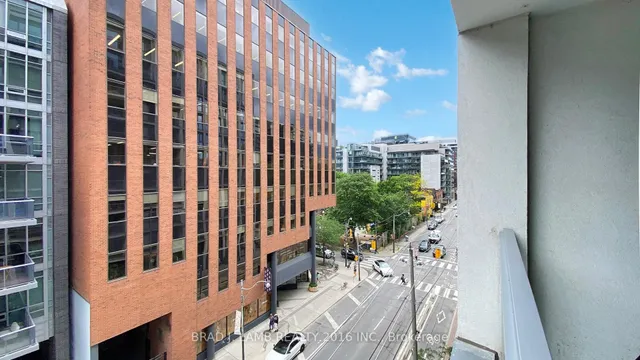 Additional image 21 of 39 Brant St Unit 518