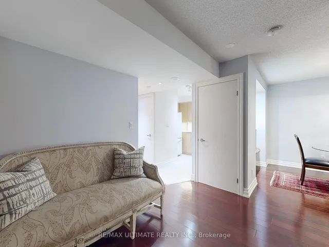 Additional image 6 of 300 Bloor St Unit 1113