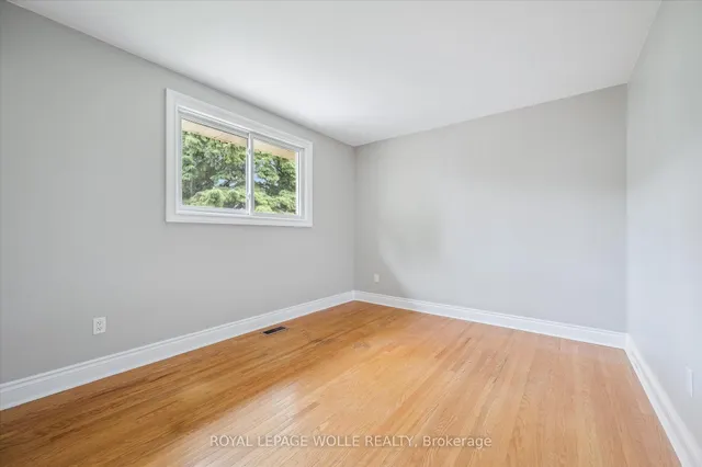 Additional image 25 of 29 Strathcona Cres