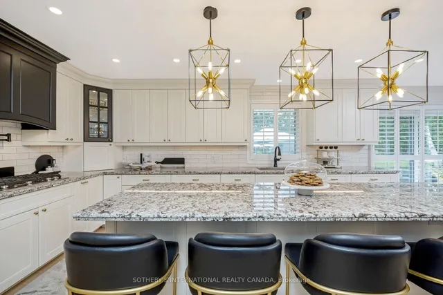 房产图片 19 - 10 Meander Clse