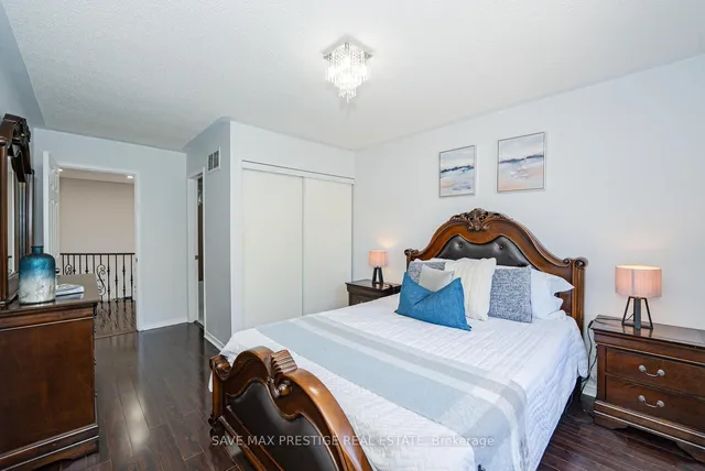 Additional image 32 of 220 Cresthaven Rd