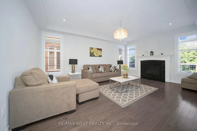 房产图片 15 - 198 Jessie Caverhill Pass