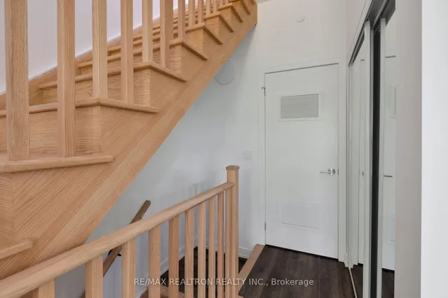 房产图片 4 - 172 Clonmore Dr