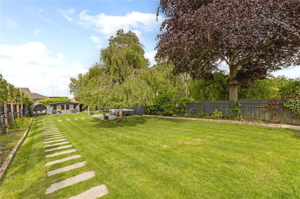 Additional image 2 of Tuffnells Way, Harpenden, Hertfordshire, AL5