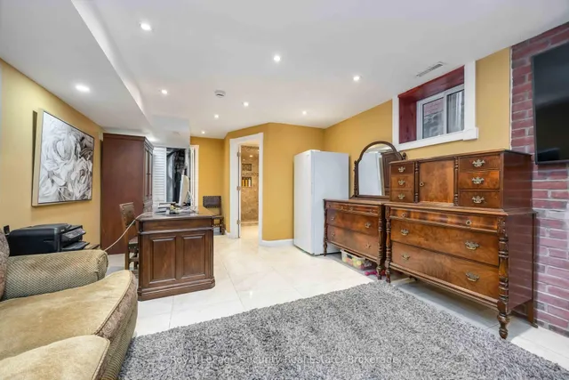 Additional image 39 of 154 Caledonia Rd