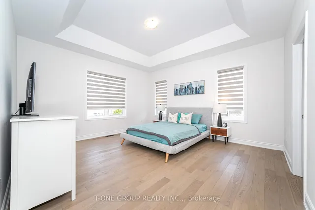 Additional image 23 of 26 Merlin St