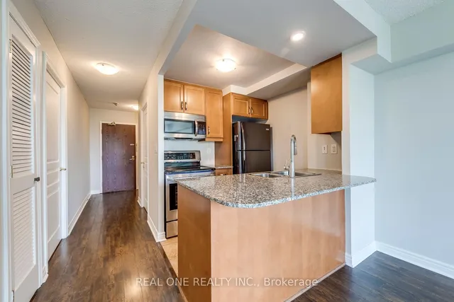 Additional image 10 of 100 Hayden St Unit 903