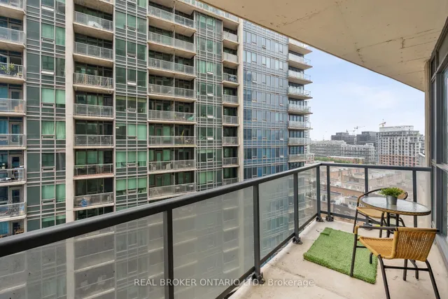 Additional image 20 of 51 East Liberty St Unit 1115