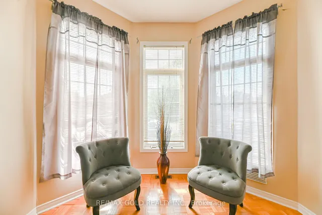 Additional image 8 of 48 Nostalgia Crt