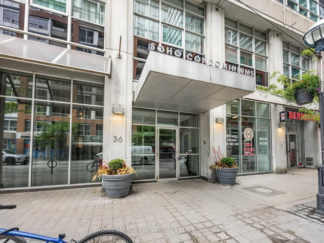 36 Blue Jays Way Unit 914