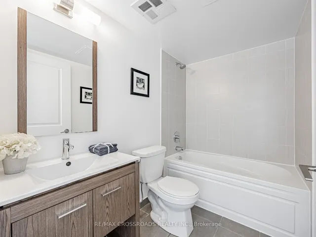 Additional image 18 of 30 Meadowglen Pl Unit 220