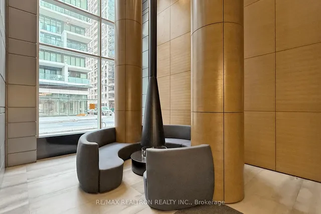 Additional image 5 of 68 Shuter St Unit 701