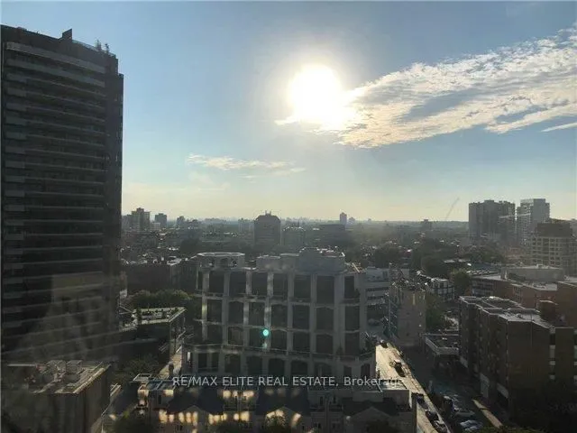 Additional image 7 of 914 Yonge St Unit 1212