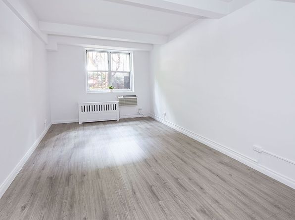345 E 54th St, New York, NY 
