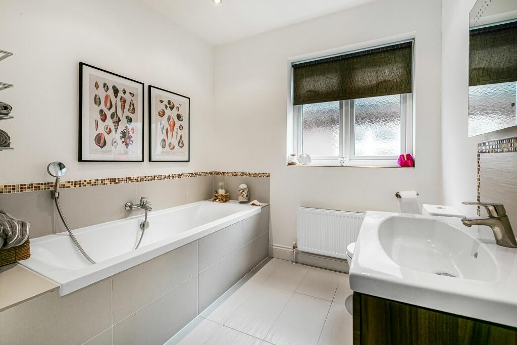 Additional image 17 of Georges Wood Road, Brookmans Park, AL9